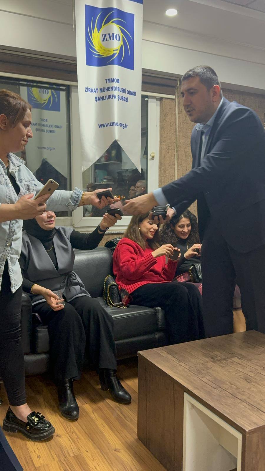 8 MART DÜNYA KADINLAR GÜNÜ