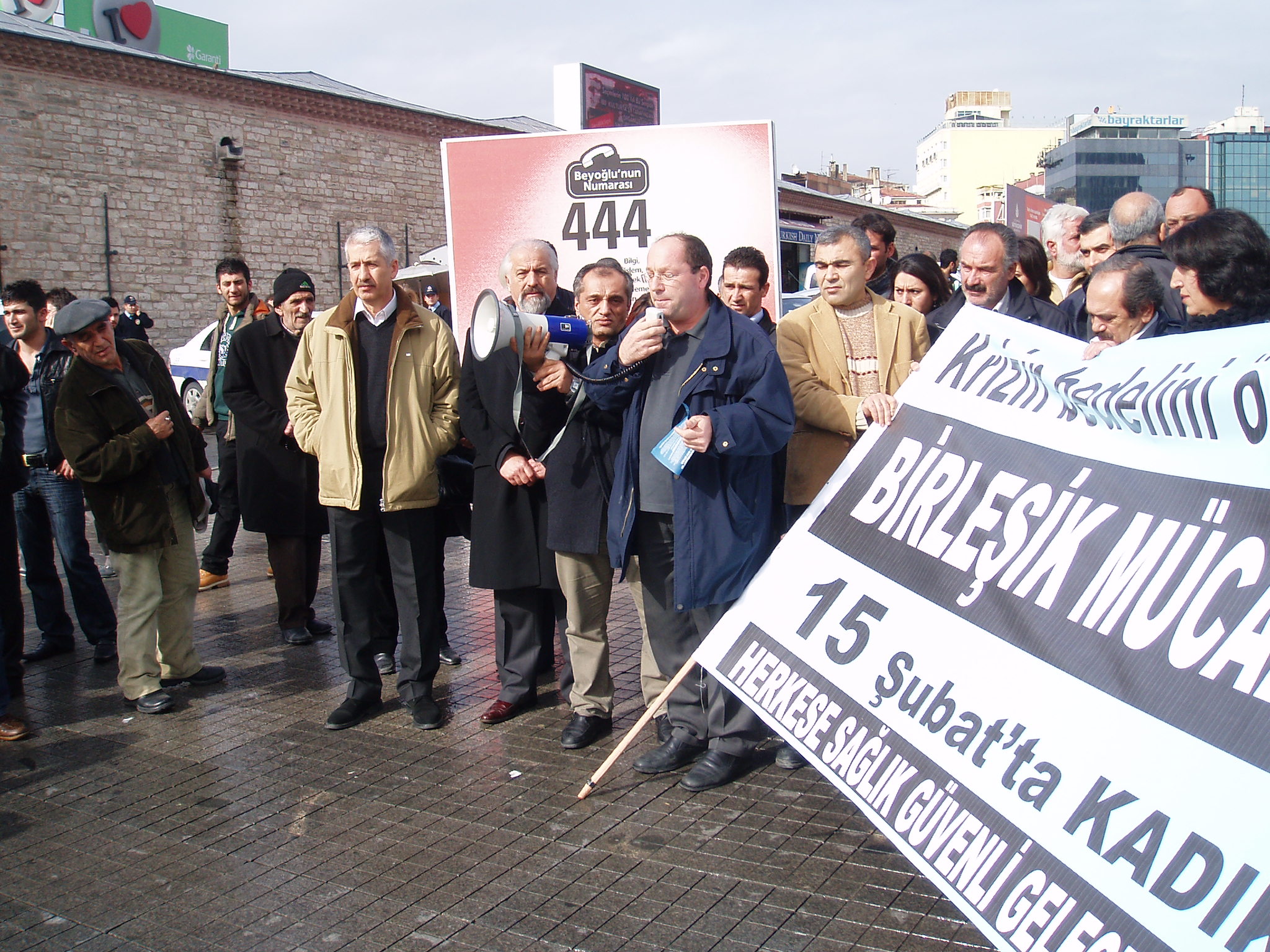 EMEK VE DEMOKRASİ MİTİNGİNE DAVET