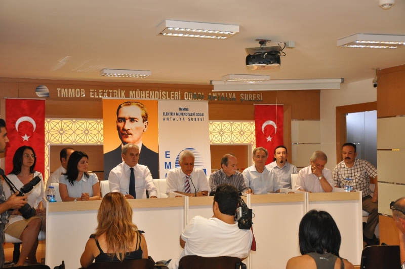 BASIN AÇIKLAMASI: KARARNAMELER DÖNEMİ VE TMMOB`NİN İŞLEVSİZLEŞTİRİLMESİ...