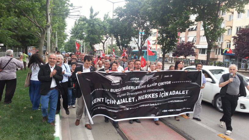 TMMOB BURSA İKK, DİSK, KESK, BTO, BDHO `STADYUM YÜRÜYÜŞÜ, BASIN AÇIKLAMASI VE FORUMU` GERÇEKLEŞTİRİLDİ